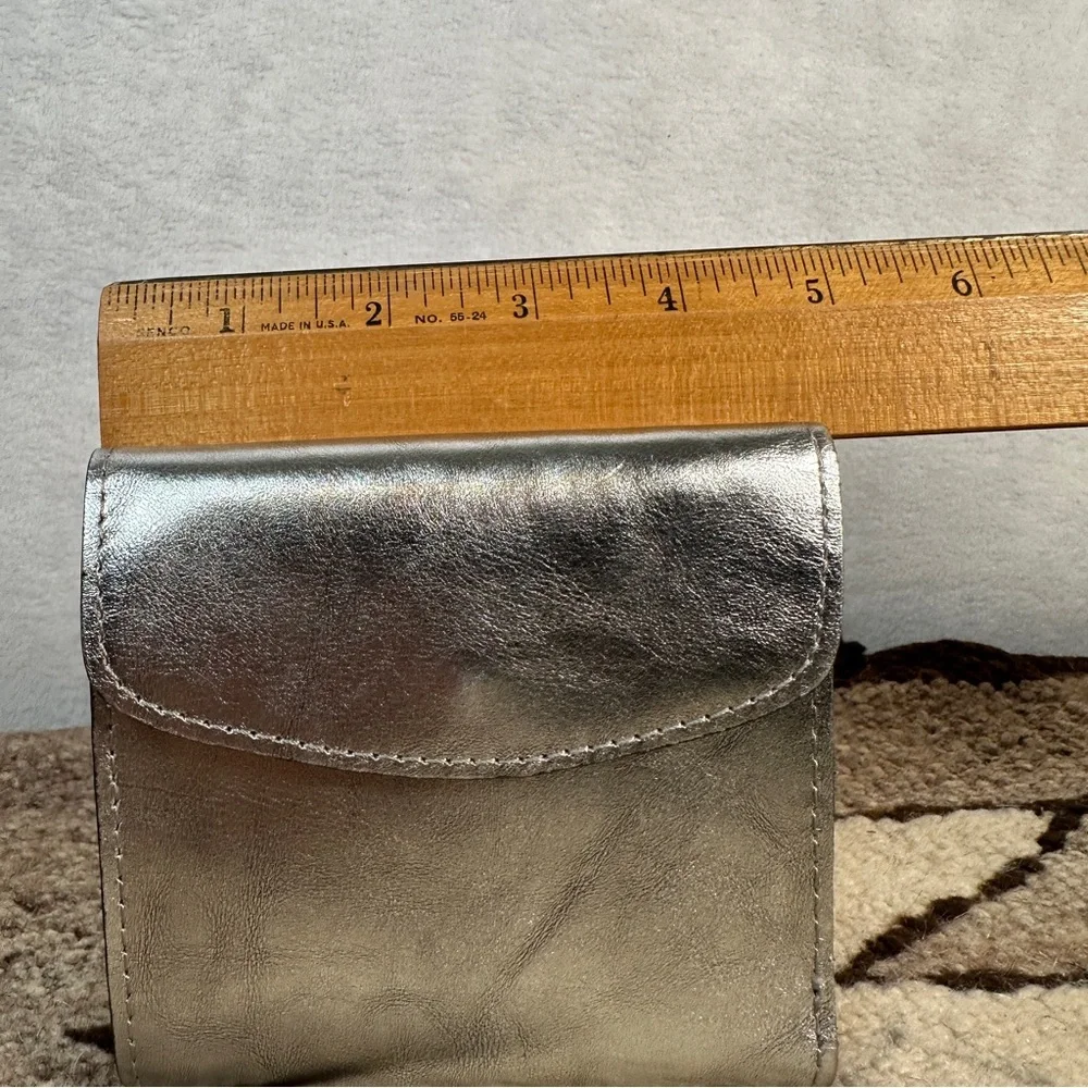 Patricia Nash Antique Platinum silver wallet leather fold metallic‎